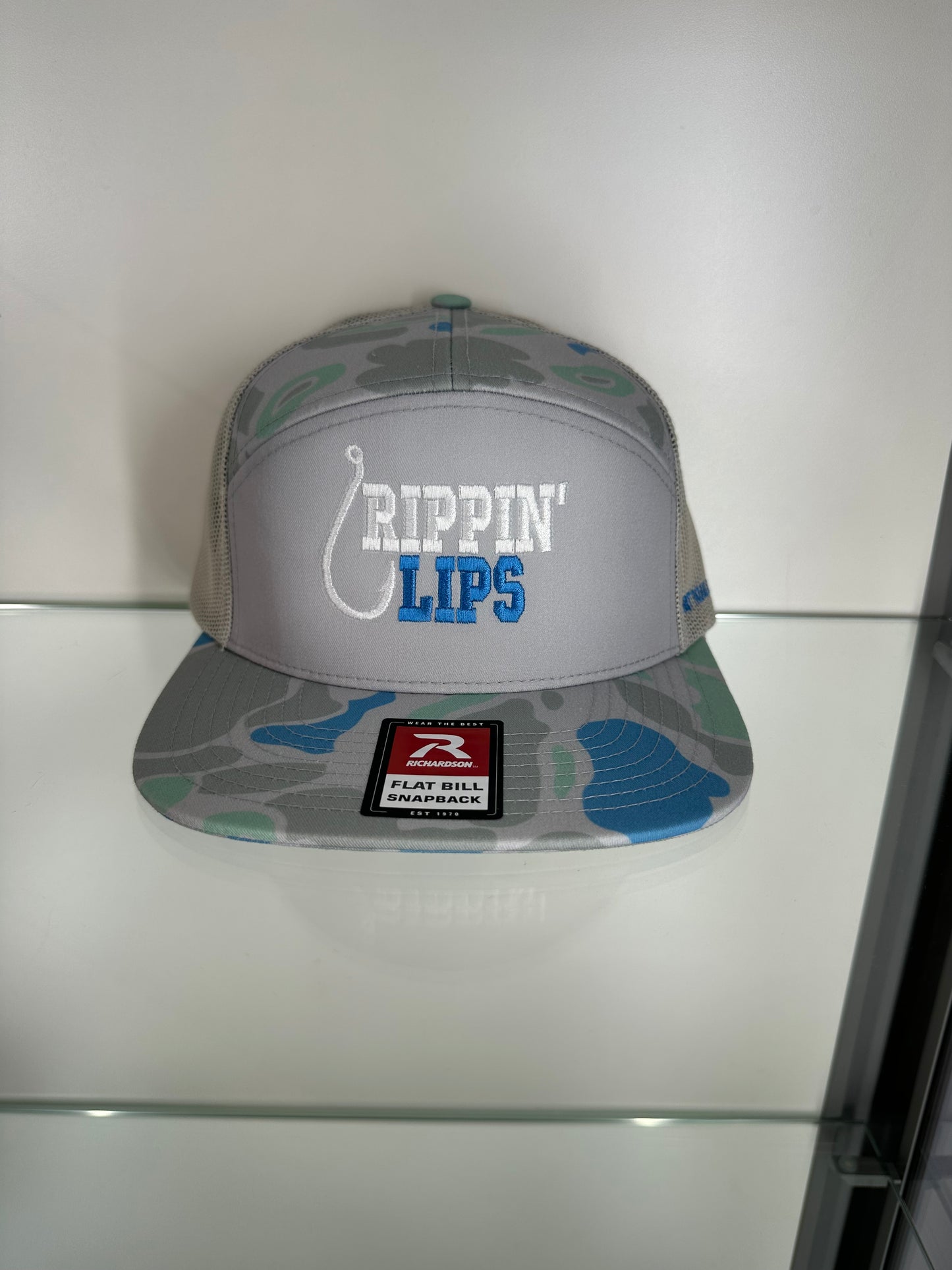 Rippin' Lips Hat